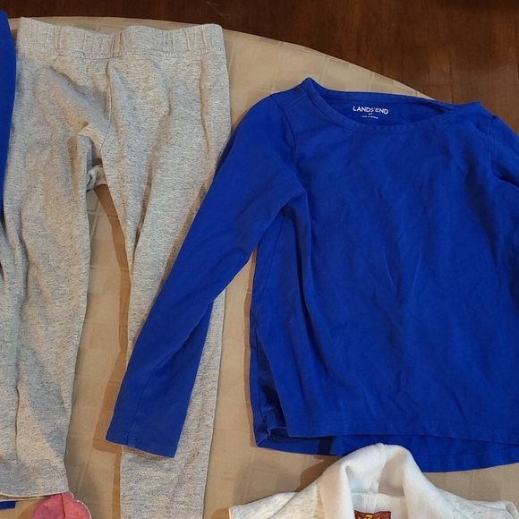 Girl's clothes Size 4T - Picture 4 of 5